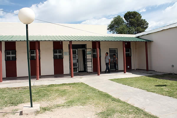 FOTO: El Intendente recorrió las renovadas instalaciones del SUM