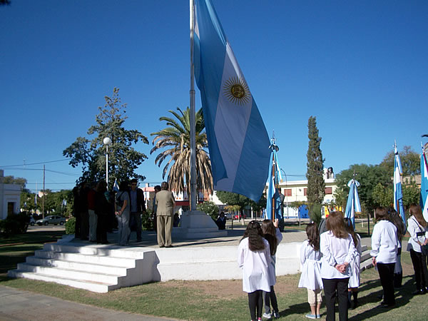 FOTO: Acto Día del Veterano y los caídos en Malvinas