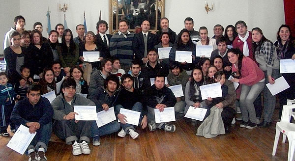 Entregan los certificados de los cursos de Formación Profesional