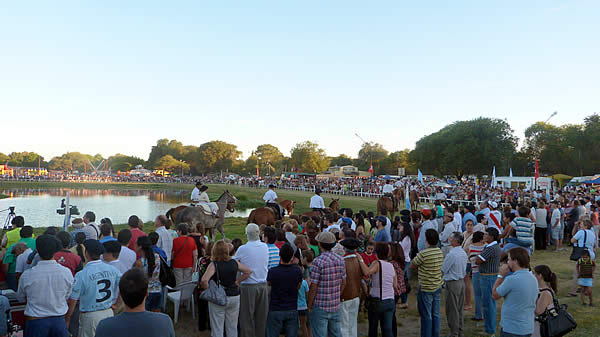 8° Luna de la Primera Edición de la Fiesta Nacional de la Ganadería del Oeste Pampeano