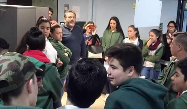Visita de alumnos de la Escuela Félix Romero