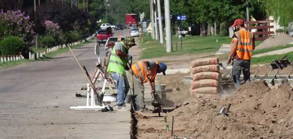 repavimentación de la Avenida Agustín Borthiry